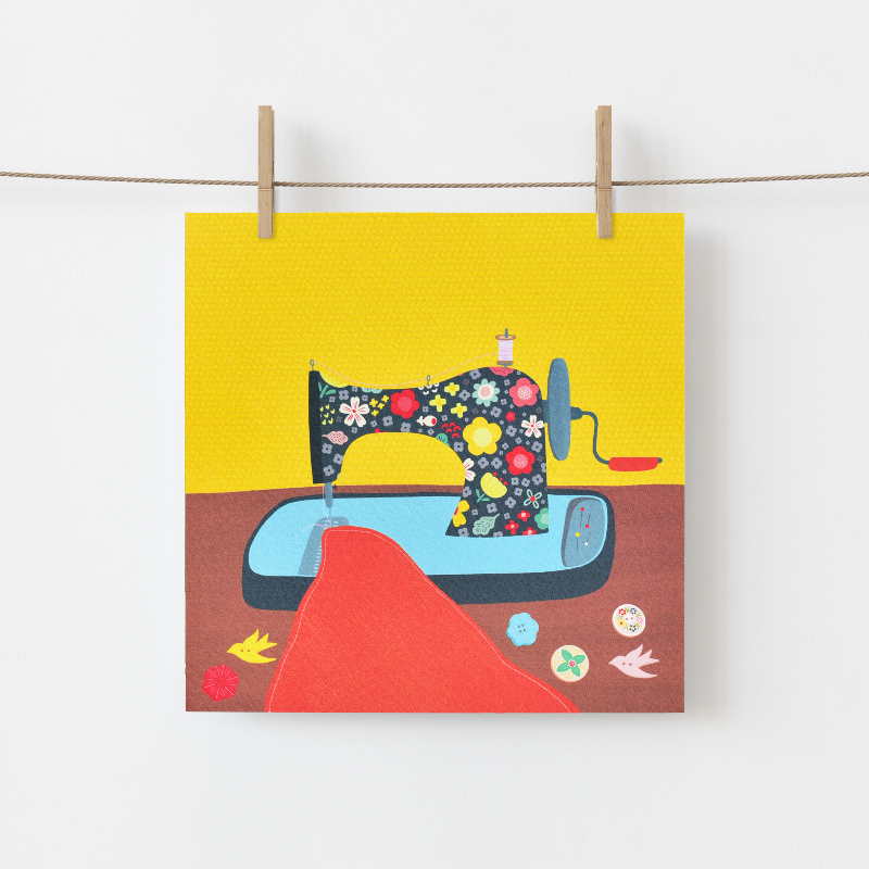 Irish made Greeting Card of a vintage sewing machine adorned with flowers. Made by Fleur & Mimi in Co. Tipperary